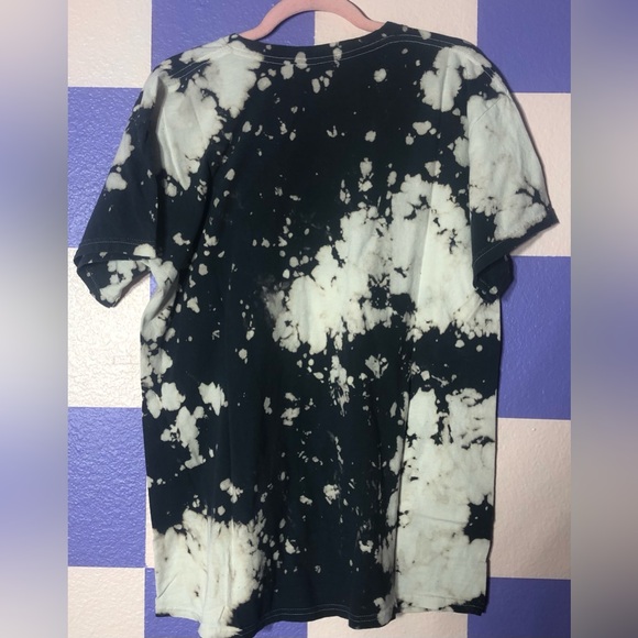 NWOT FashionNova Hardcore Bleached Dye Tee - Size M - Picture 5 of 6